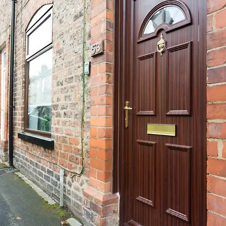 53 Wellington Street *